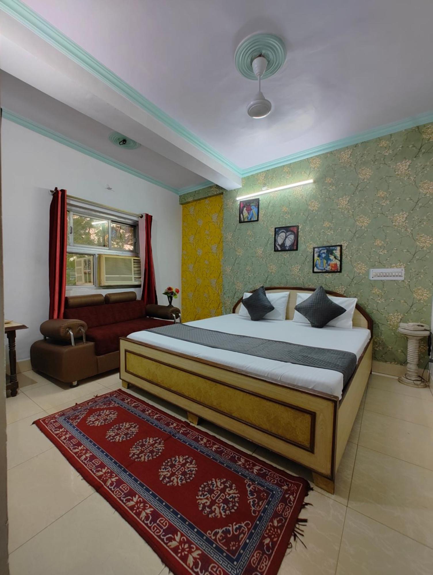 Hotel Swarajya Palace Agra  Bagian luar foto