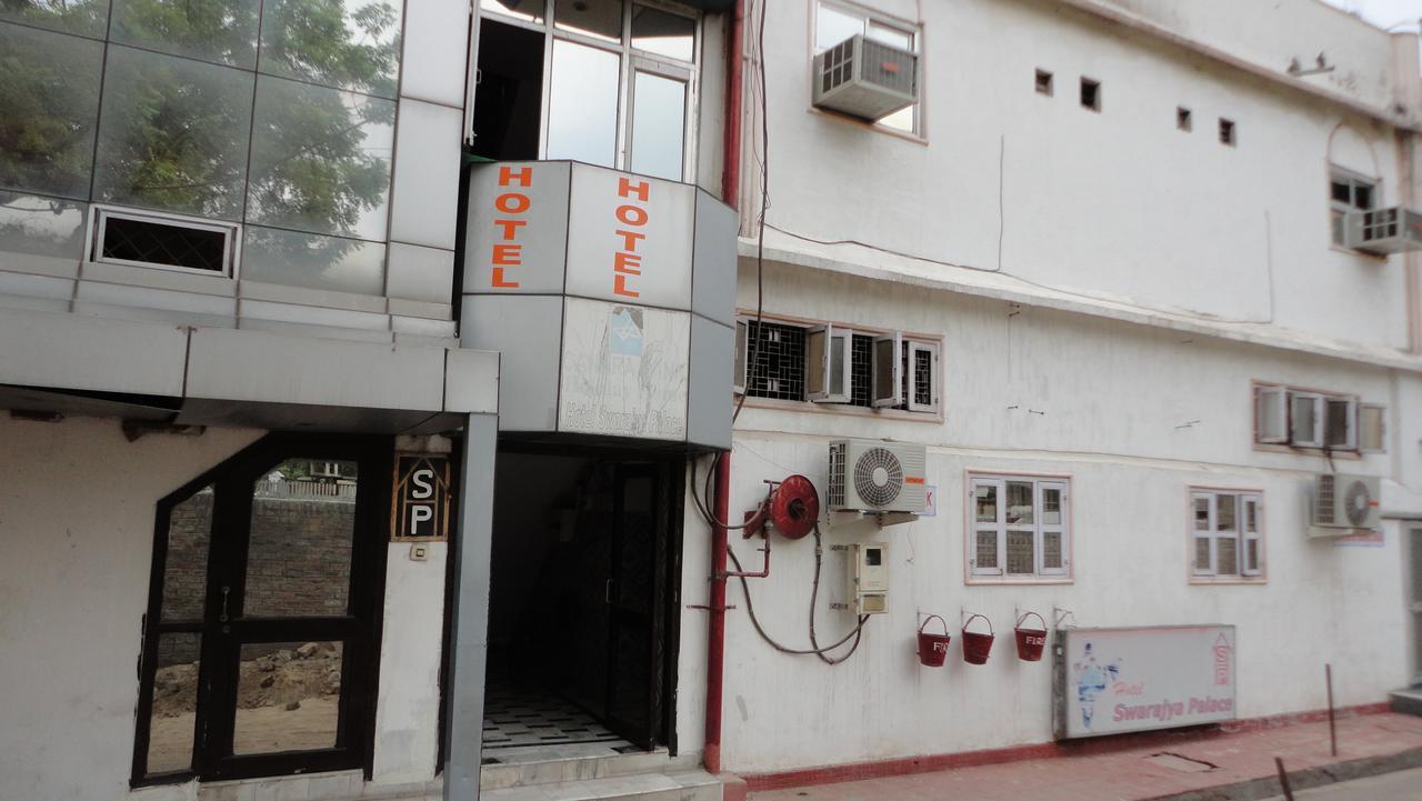 Hotel Swarajya Palace Agra  Bagian luar foto